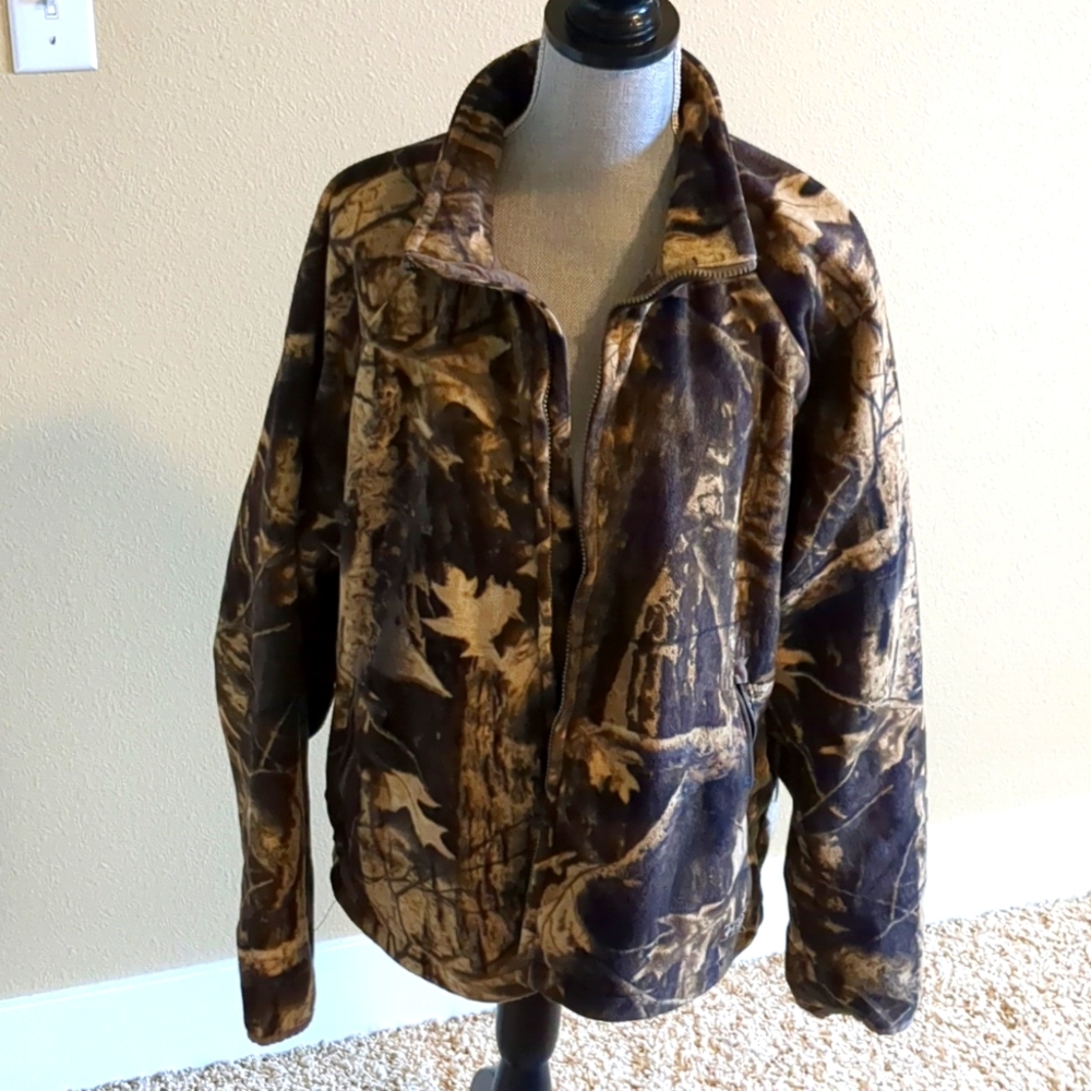 Columbia camo fleece jacket